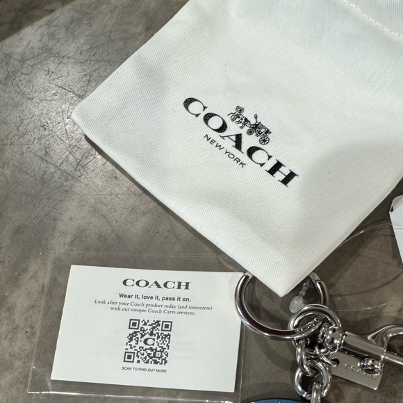 COACH red white and blue beachball keychain/bag charm! Comes with COACH pouch! - Picture 3 of 7